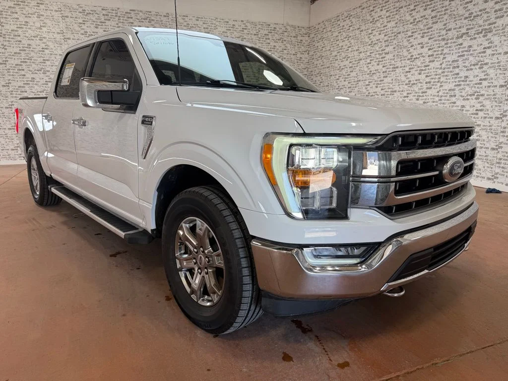 Used 2023 White Ford Lariat image 9