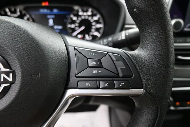Used 2025 Gray Nissan 2.5 SV image 25