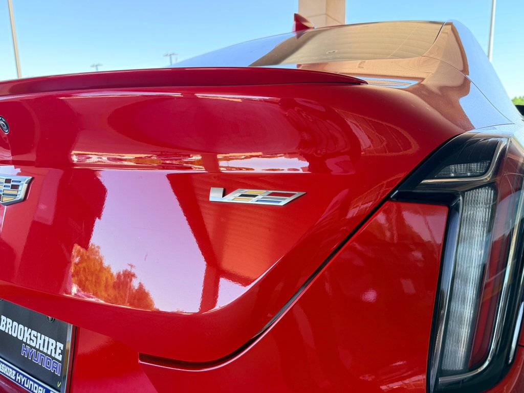 Used 2021 Velocity Red Cadillac V-Series image 31