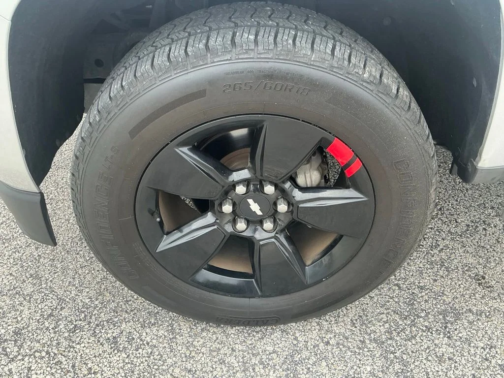 Used 2017 Silver Chevrolet LT image 38