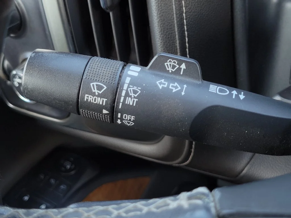Used 2019 GRAPHITE METALLIC Chevrolet LTZ image 31