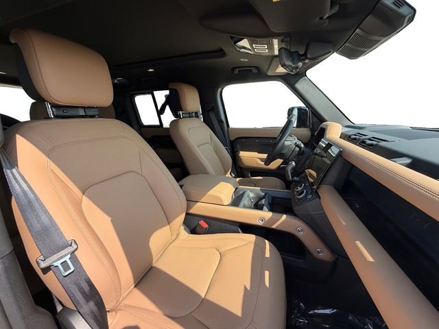 New 2026 Santorini Black Land Rover S image 16