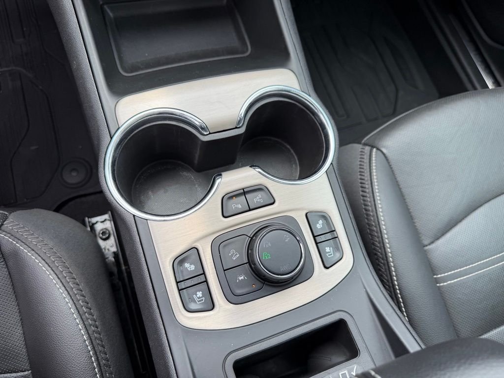 Used 2022 Ebony Twilight Metallic GMC Denali image 25