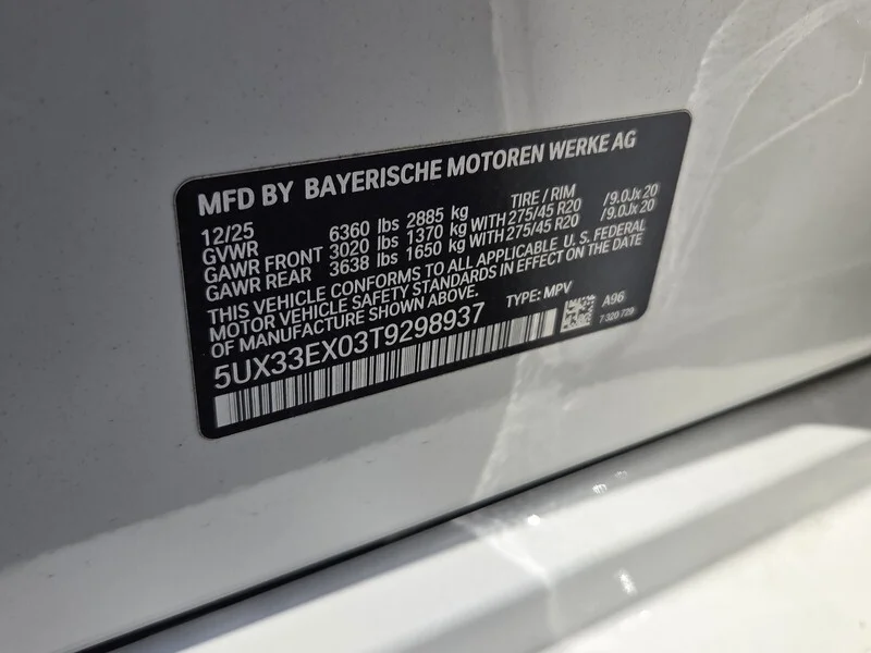 Used 2026 White Metallic BMW XDRIVE40I image 19