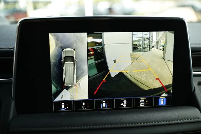 Used 2022 Black Chevrolet High Country image 40