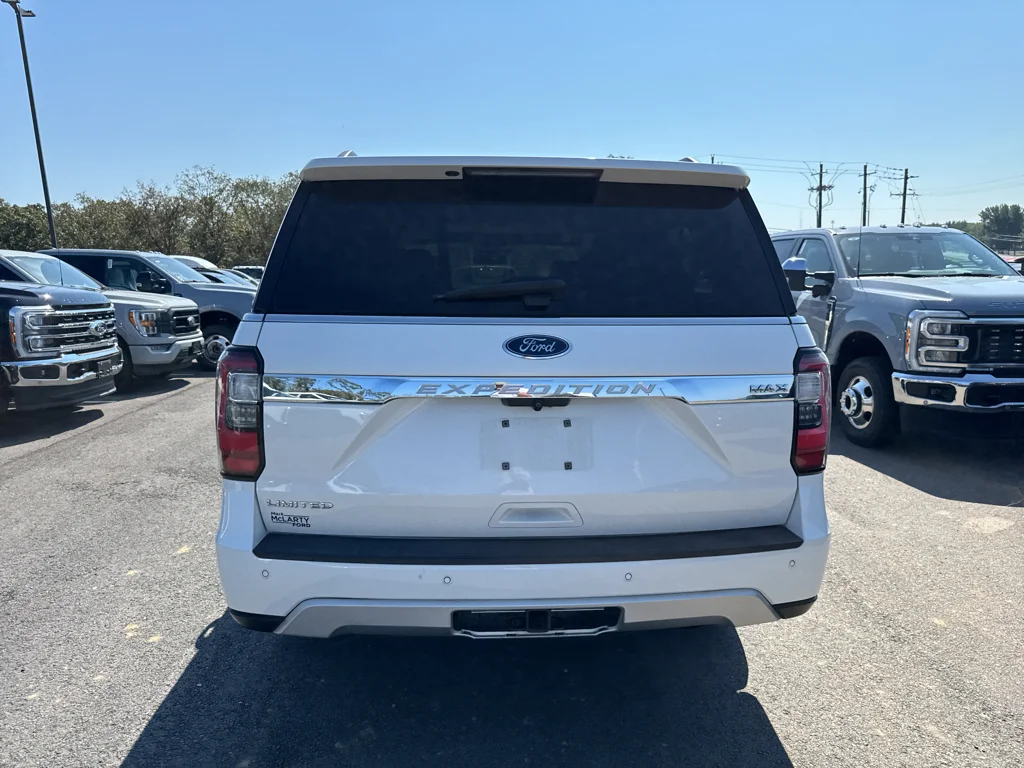 Used 2020 Star White Metallic Tri-Coat Ford Limited image 6