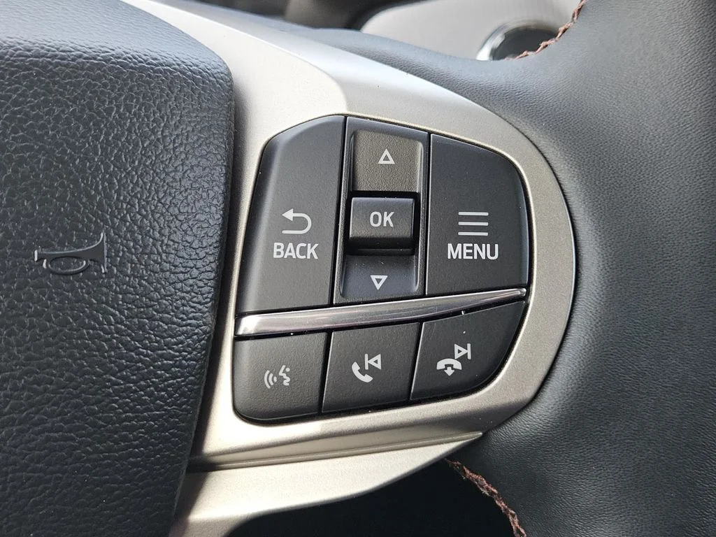 New 2026 Space White Metallic Ford Active image 20
