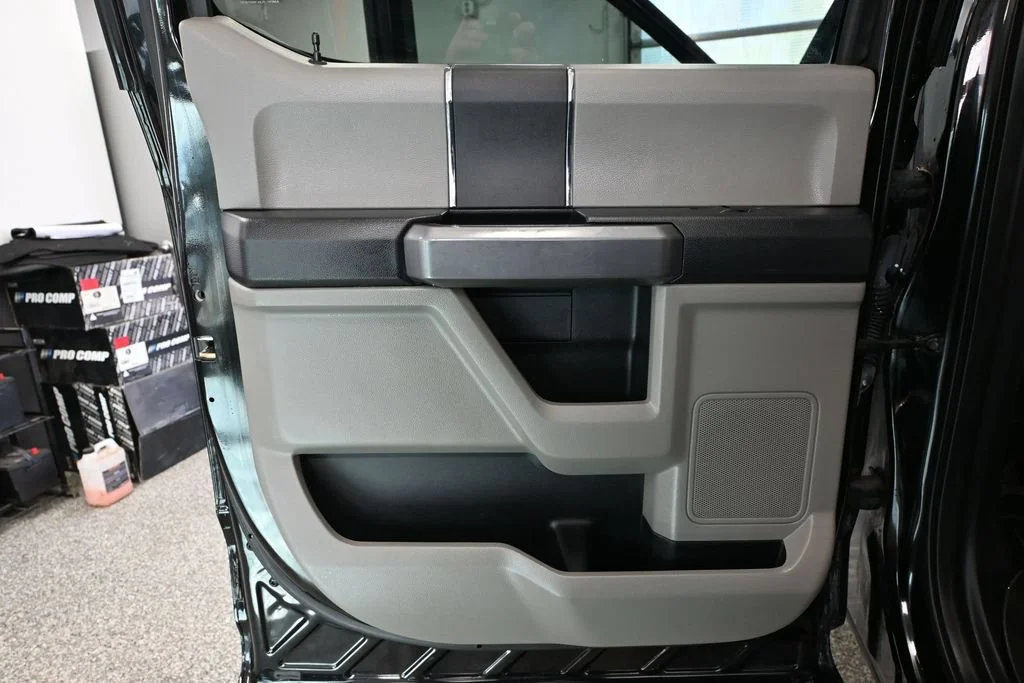Used 2018 Black Ford XLT image 28
