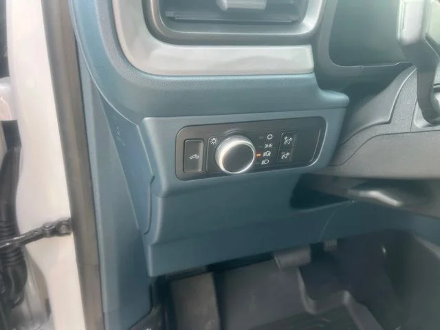 New 2025 Space White Metallic Ford Lariat image 10