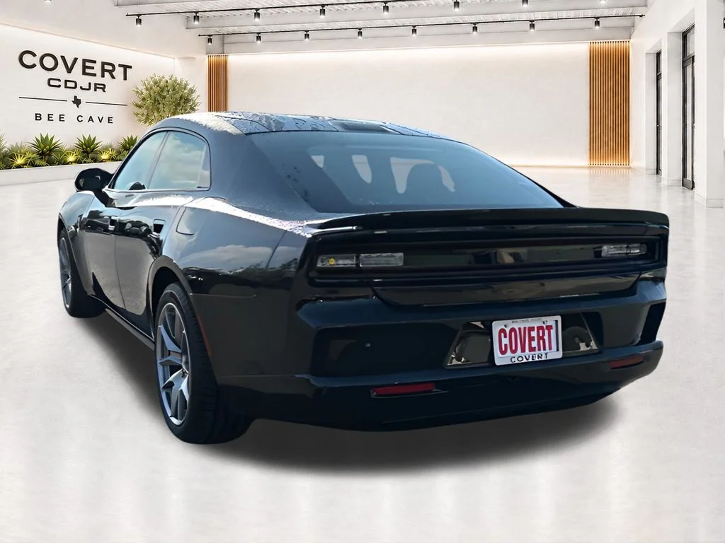 2026 Dodge Charger Daytona Scat Pack - Photo 10