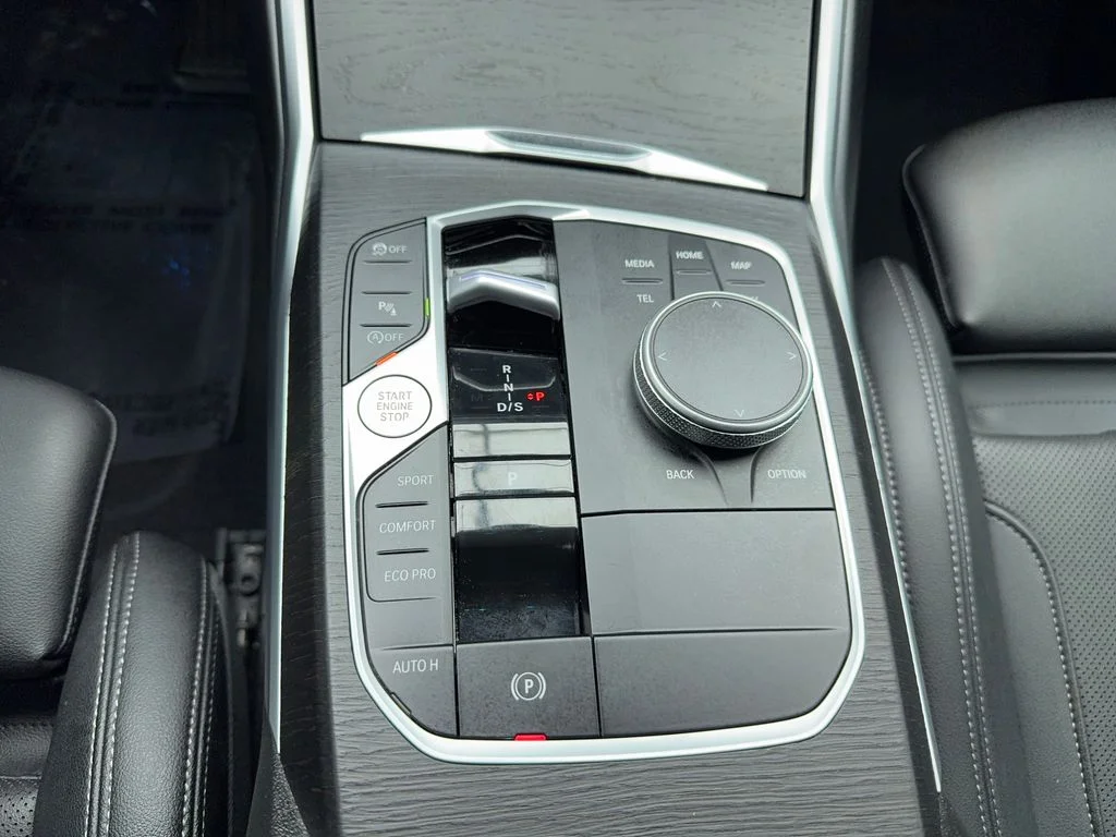 Used 2024 Gray BMW 330i image 27