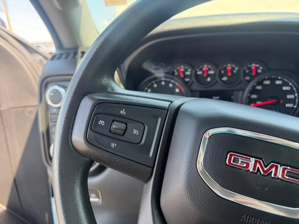 Used 2022 SUMMIT WHITE GMC Pro image 31
