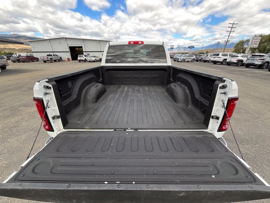Used 2025 White Ram Big Horn image 17