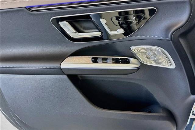 New 2027 Polar White Mercedes-Benz EQE 320 image 45
