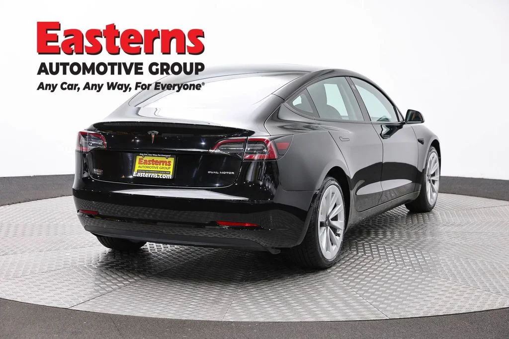 Used 2022 Black Tesla Long Range image 5