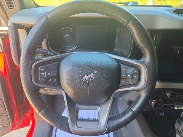 Used 2023 Red Ford Badlands image 17