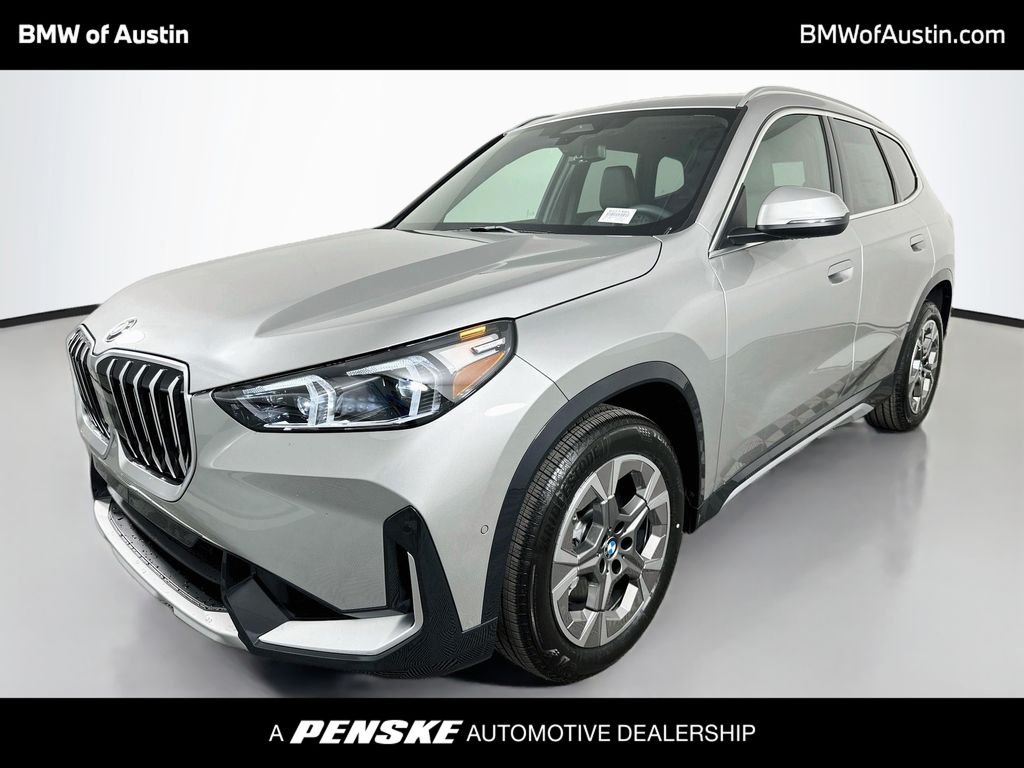 New 2027 Space Silver Metallic BMW xDrive28i image 1