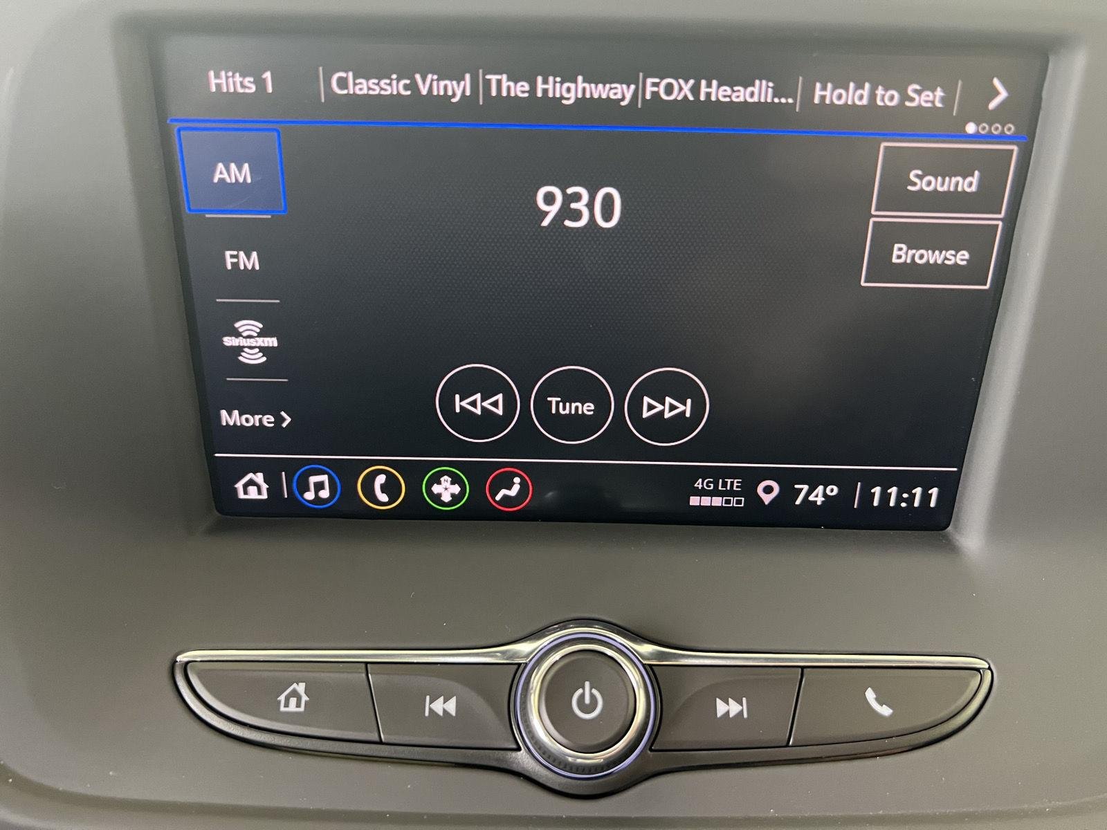 Used 2024 Summit White Chevrolet 2LT image 13
