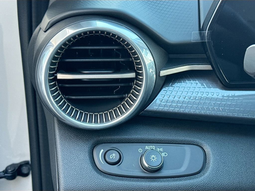 2026 Chevrolet Trax Activ - Photo 10