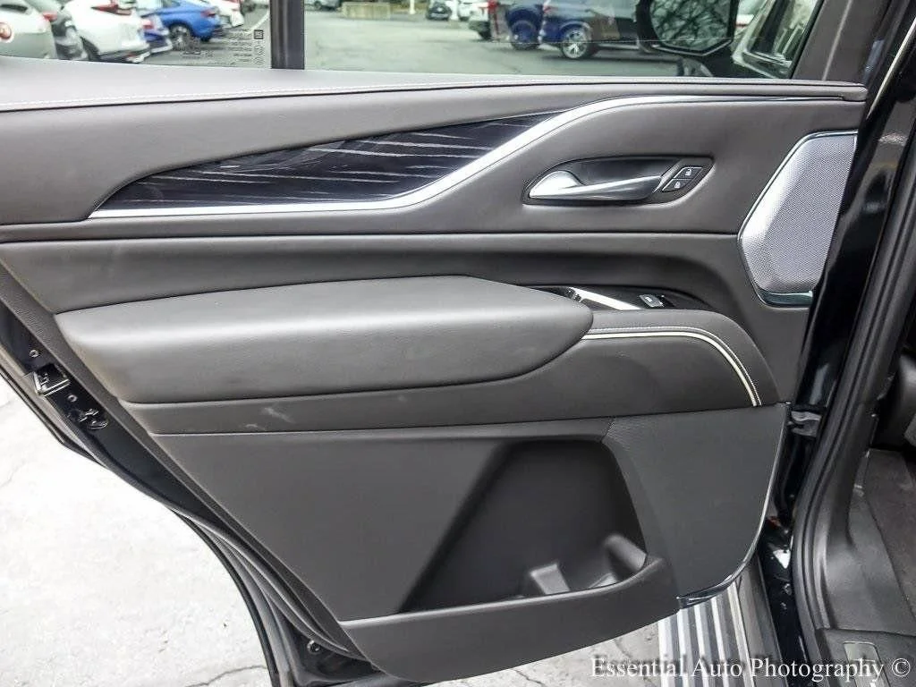 2024 Cadillac Escalade V-Series - Photo 24