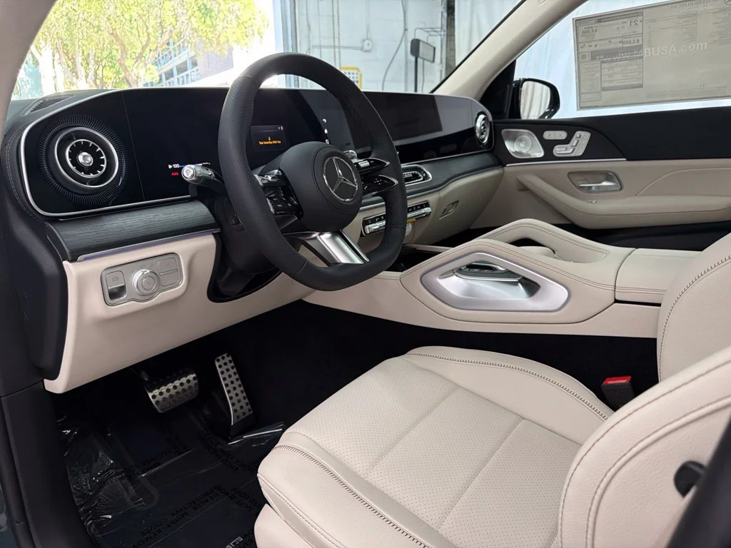 New 2027  Mercedes-Benz GLS 450 image 13