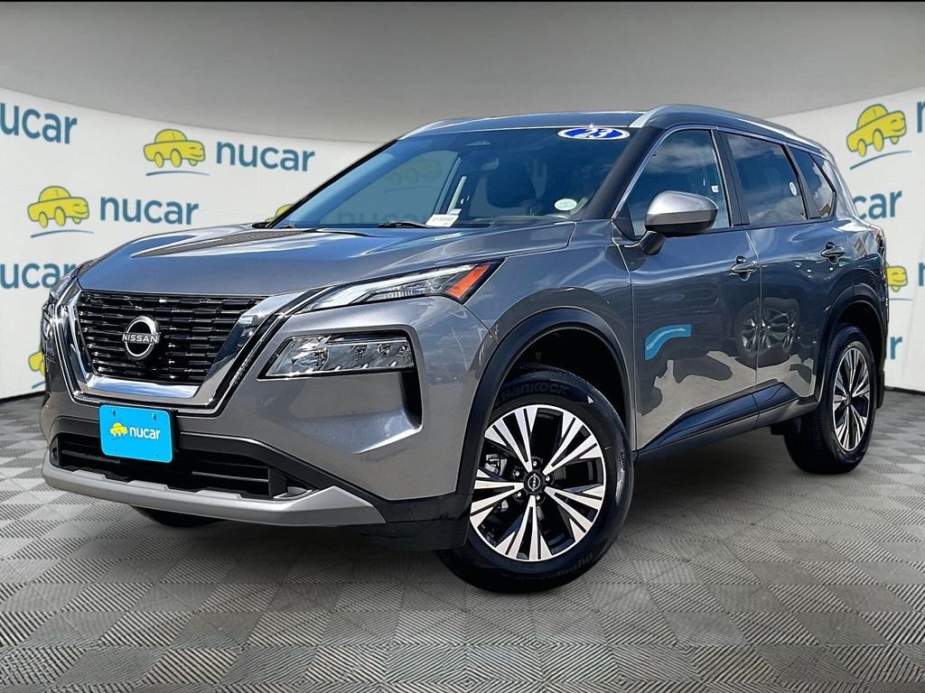 Used 2023 Gray Nissan SV image 3
