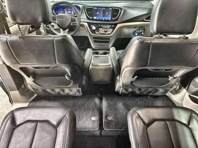 2024 Chrysler Pacifica Touring L - Photo 20