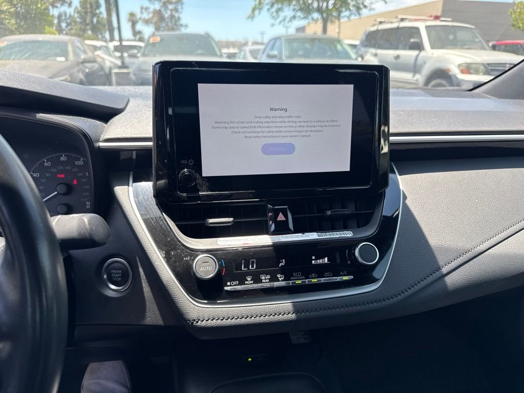 Used 2024  Toyota SE image 9