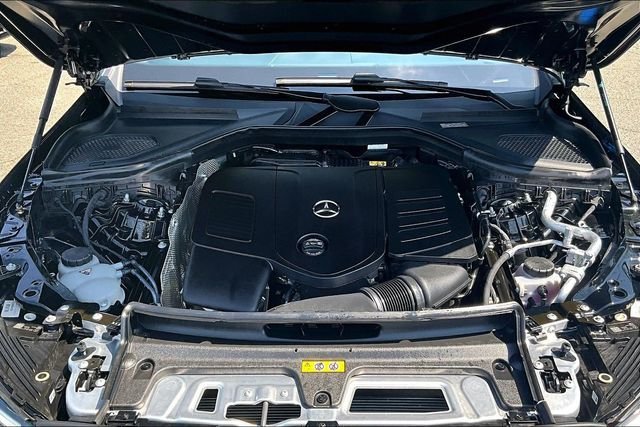 Used 2026 Black Mercedes-Benz GLC 300 image 26