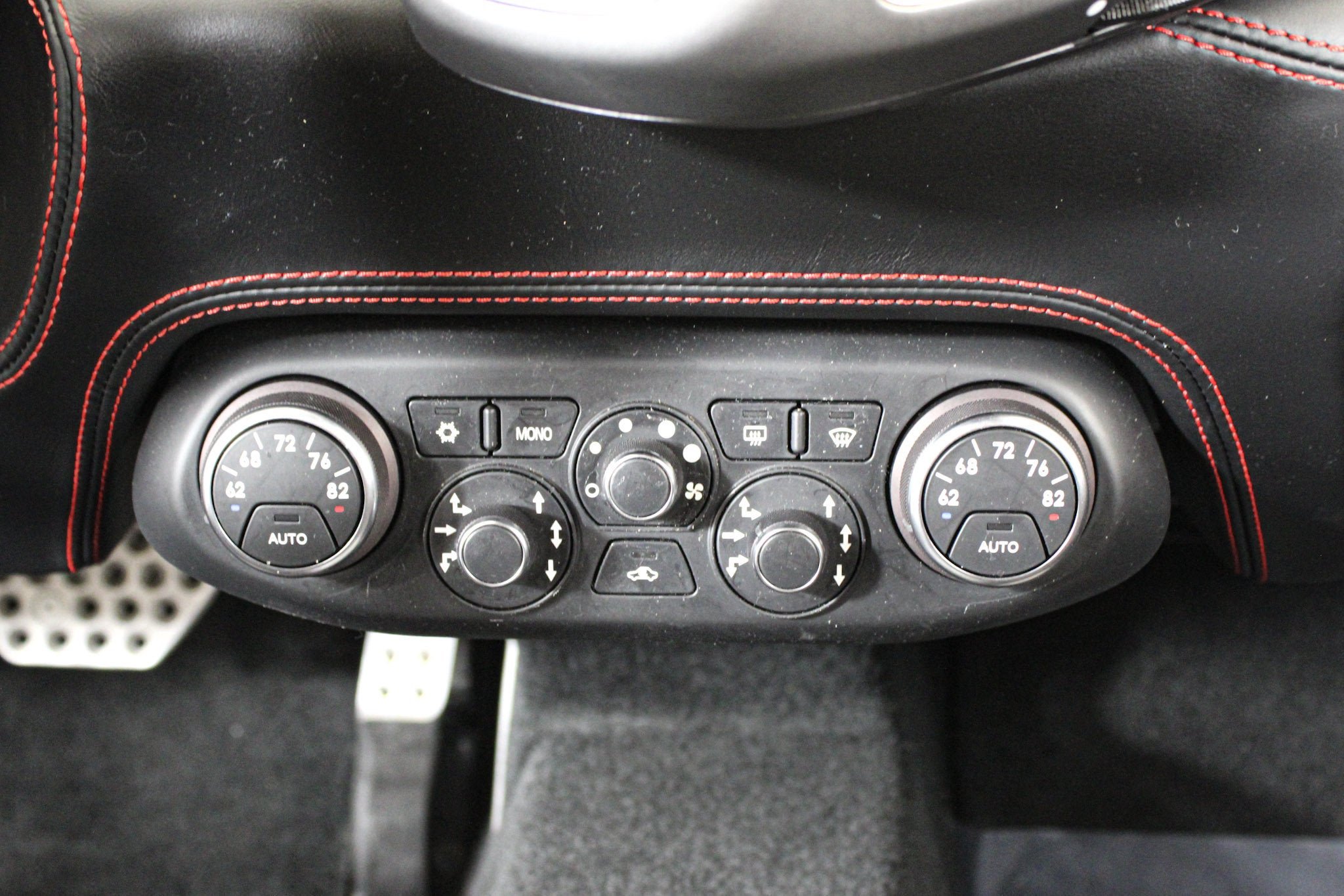 Used 2015 Red Ferrari  image 32