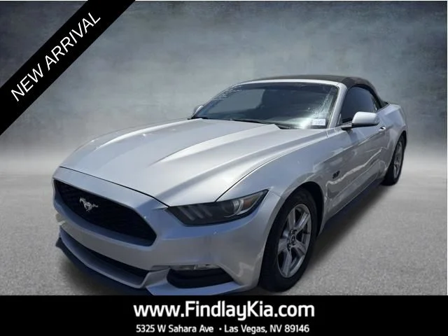 2016 Ford Mustang V6 Convertible's photo
