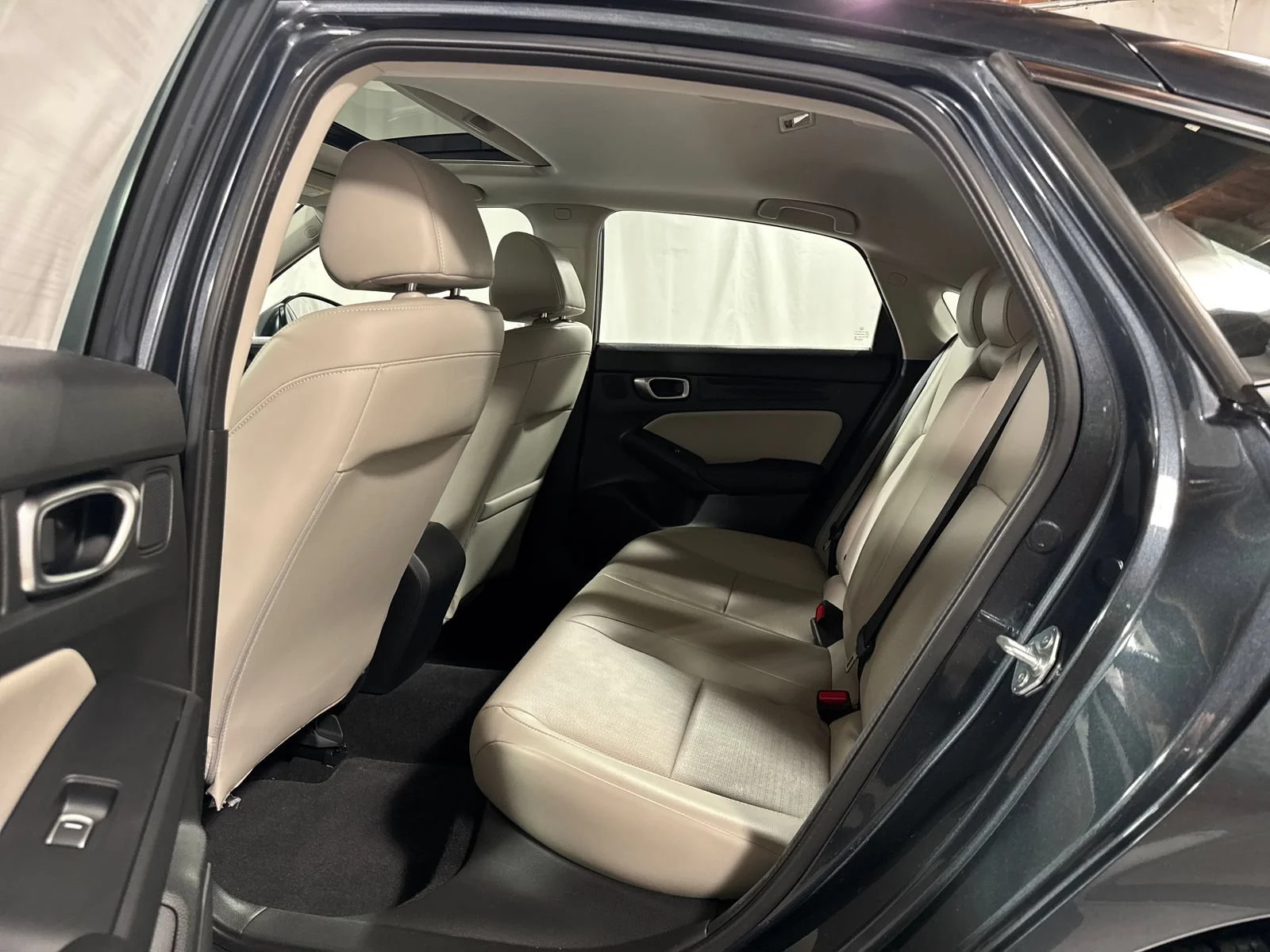 2023 Honda Civic Hatchback EX-L - Photo 34