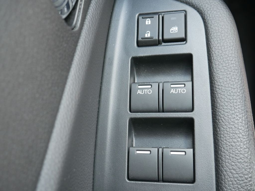 Used 2022 White Honda Touring image 36