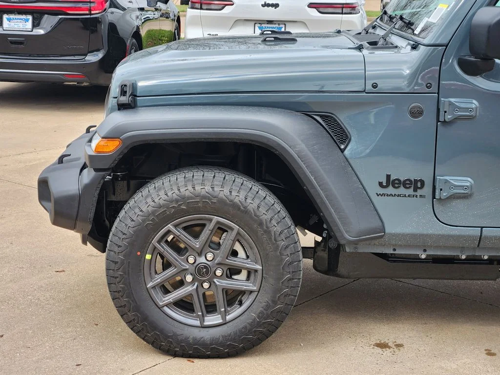 New 2026 Anvil Clear-Coat Exterior Paint Jeep Sport S image 6