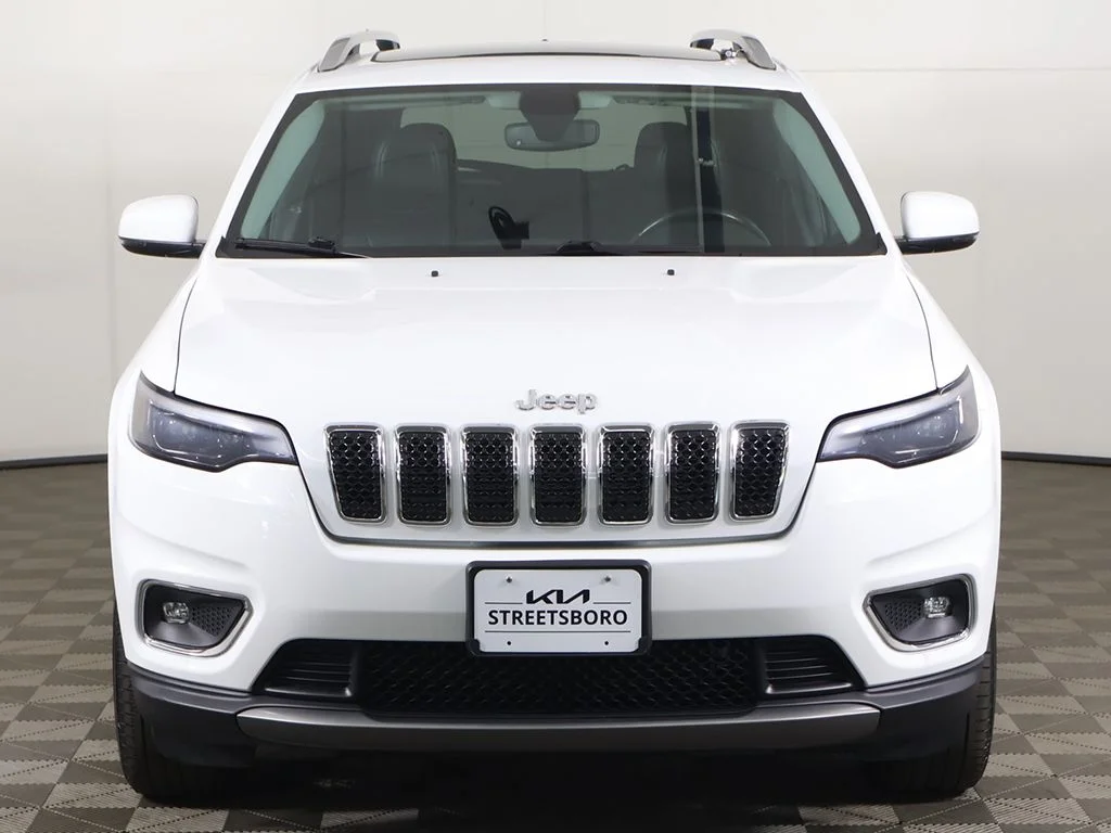 Used 2019 White Jeep Limited image 11