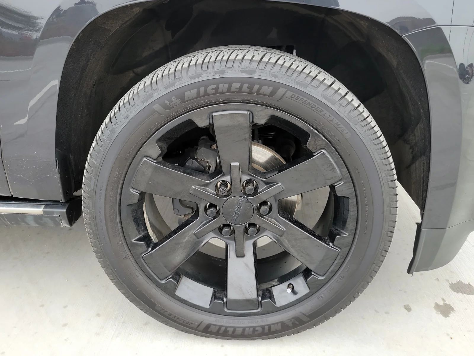 Used 2020 Black GMC 4WD Denali image 7