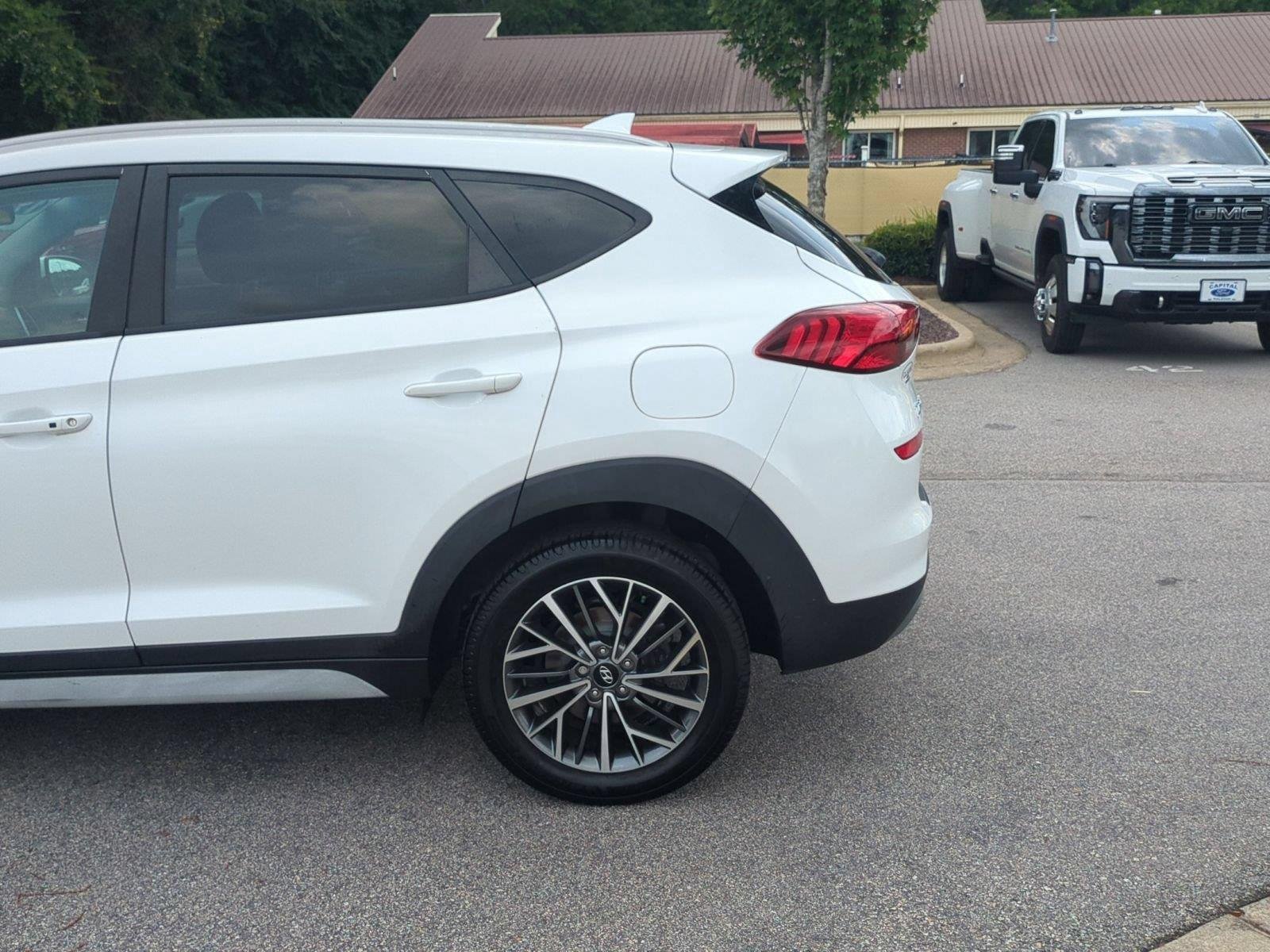 Used 2019 White Pearl Hyundai SEL image 11