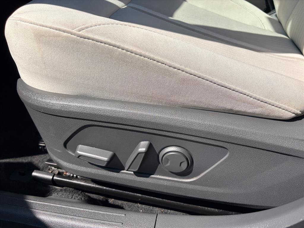 Certified Used 2025 Portofino Gray Metallic Hyundai SEL image 15