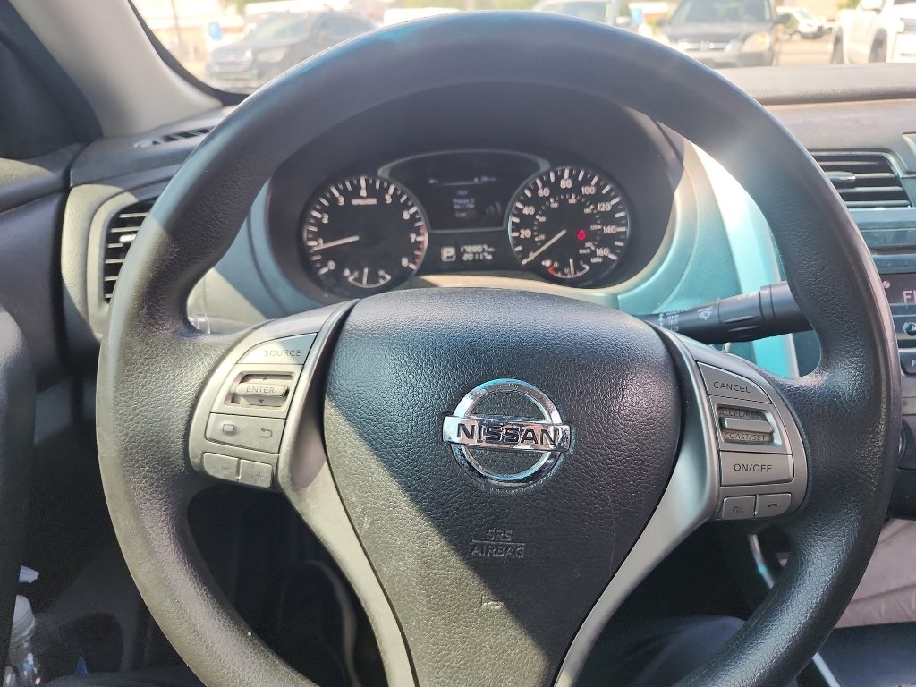 Used 2015 Super Black Nissan 2.5 S image 21