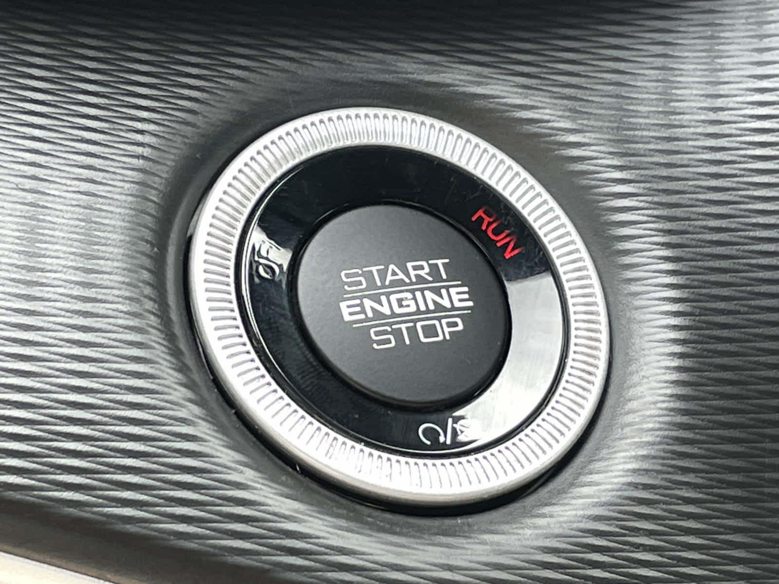 Used 2023 Baltic Gray Metallic Clearcoat Jeep Altitude image 39