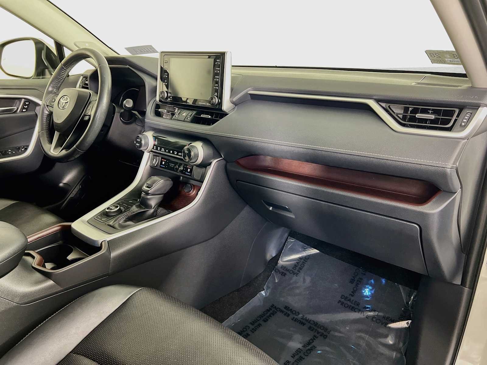 Used 2019 Blizzard Pearl Toyota Limited image 31