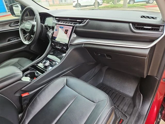 Used 2023 Red Jeep Limited image 17