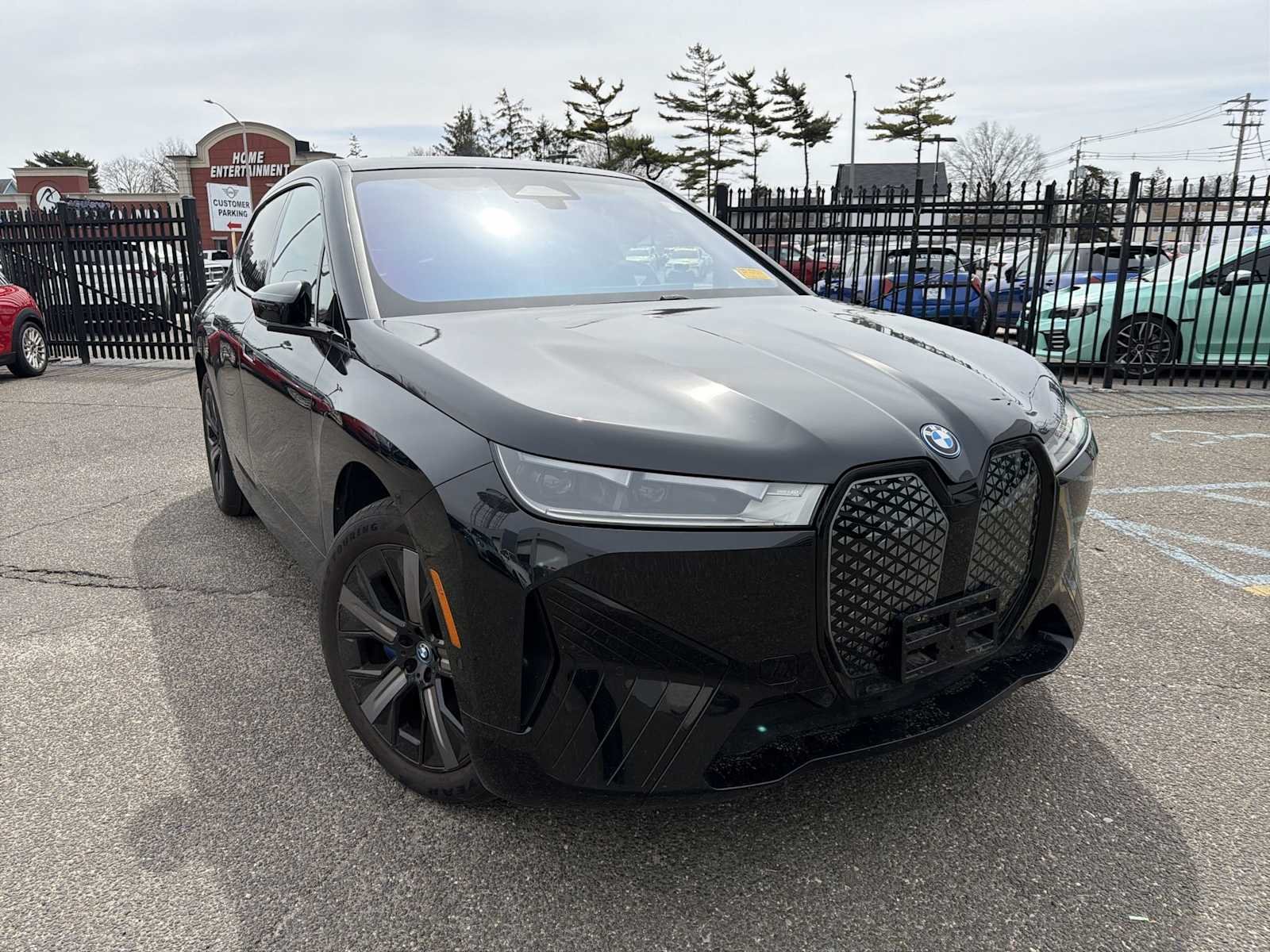 Used 2023 BMW iX Base with VIN WB523CF04PCM50666 for sale in Freeport, NY