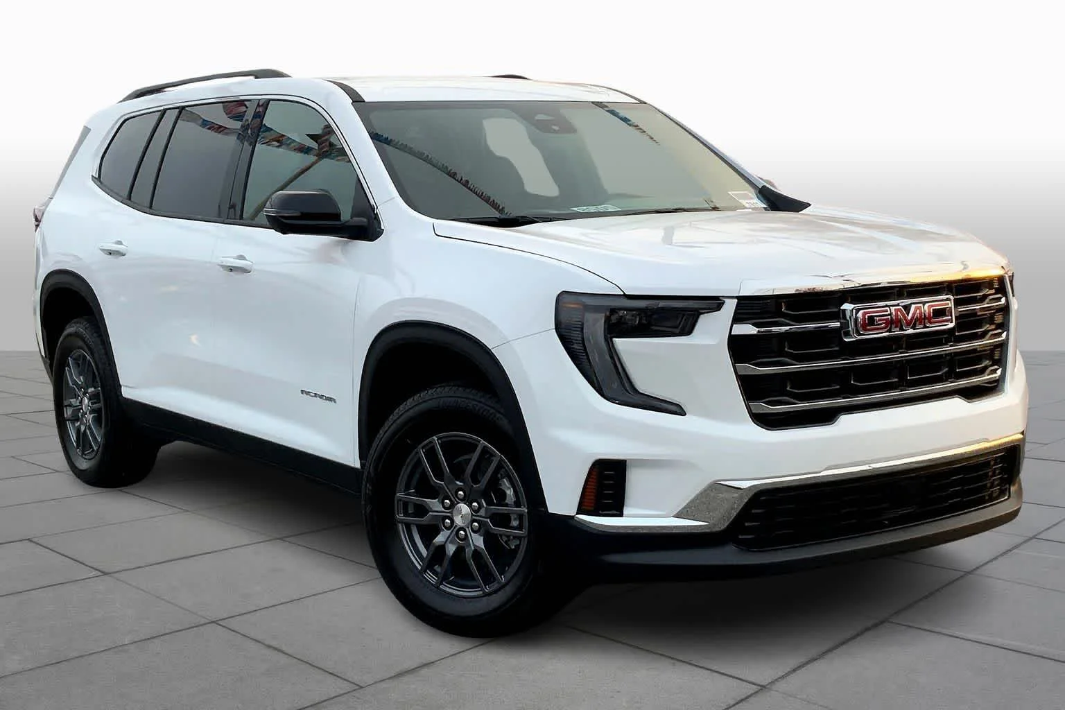 New 2026 GAZ/SUMMIT WHIT GMC FWD Elevation image 2