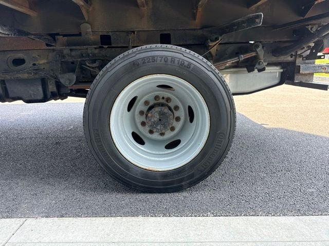 Used 2016 White Ford XL image 10