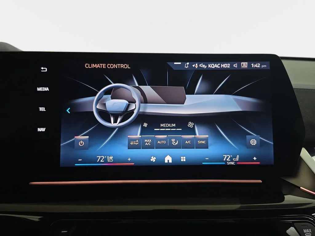 Used 2026 Vegas Red Metallic BMW xDrive28i image 25