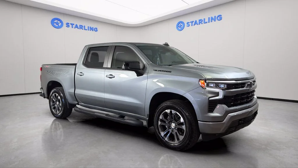 Used 2025 Sterling Gray Metallic Chevrolet RST image 14
