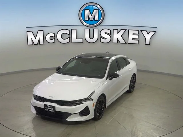 Used 2023 White Kia GT-Line image 5