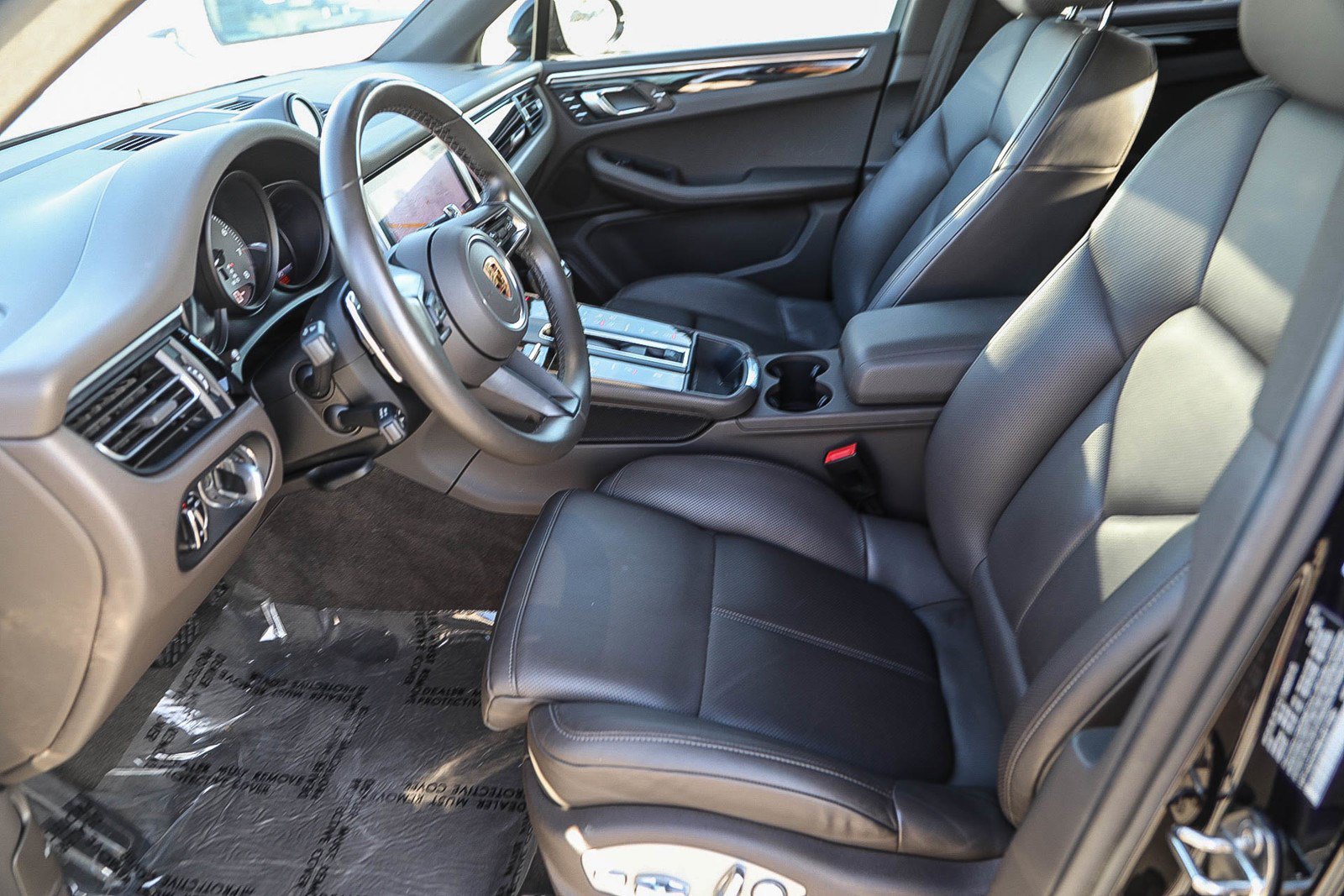 2022 Porsche Macan S - Photo 11