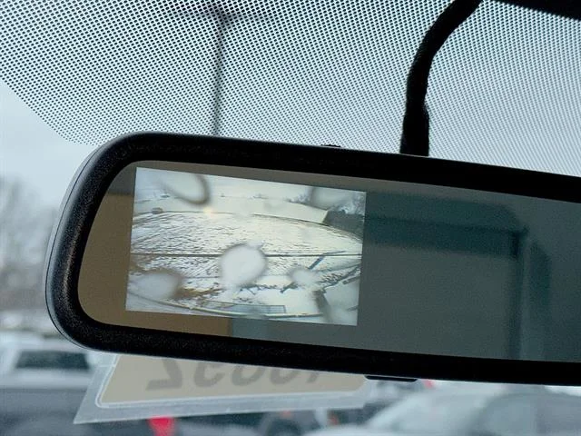 New 2025 Summit White GMC 2WT image 14